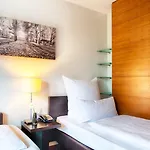 Leonardo West Hotel
