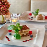 Leonardo West Hotel 4*