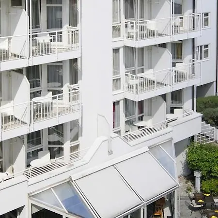 Leonardo West 4* München