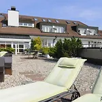 Hotell Leonardo West 4*