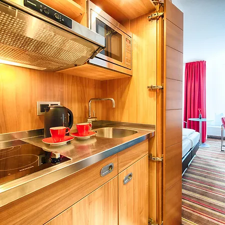 Leonardo West Мюнхен