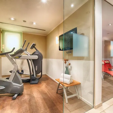 Leonardo West Hotel 4*