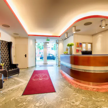 Hotel Leonardo West 4*