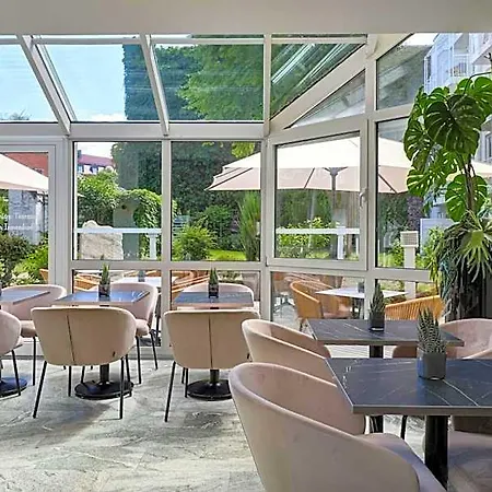 Leonardo West 4* ميونيخ