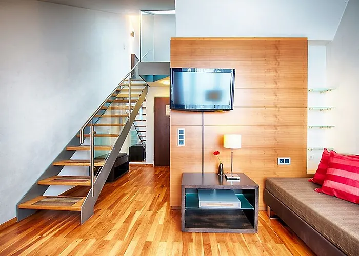 Leonardo West Hotel 4*