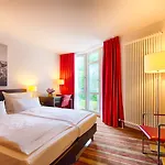 Leonardo West Hotel München